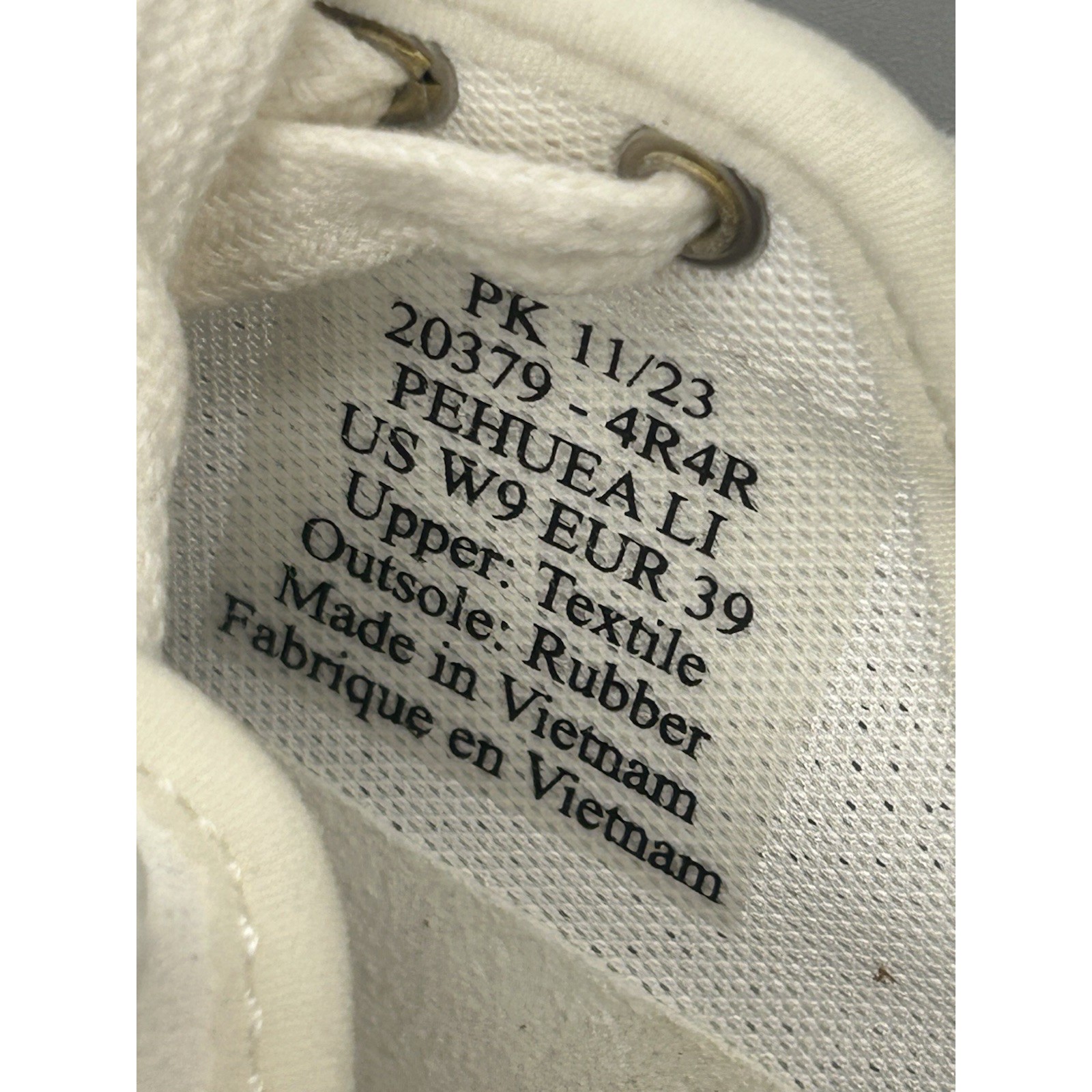 Olukai Pehuea L Lightweight White Sneakers Women’s Shoe Size 9 — image 5 of 5